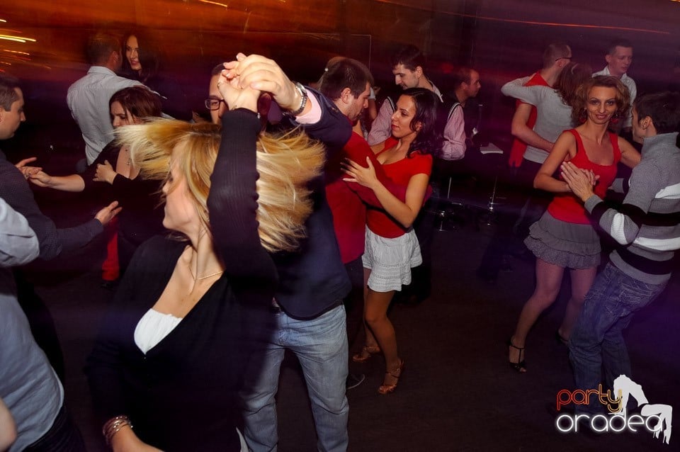 Seară de dans în Blondy's Art Café, 