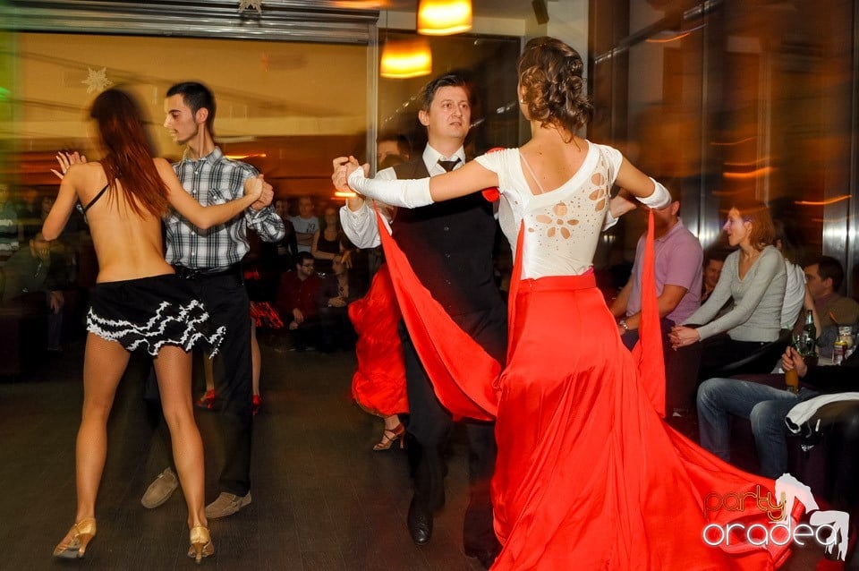 Seară de dans în Blondy's Art Café, 