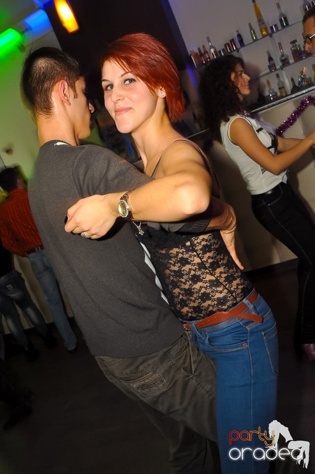 Seară de dans în Blondy's Art Café, 