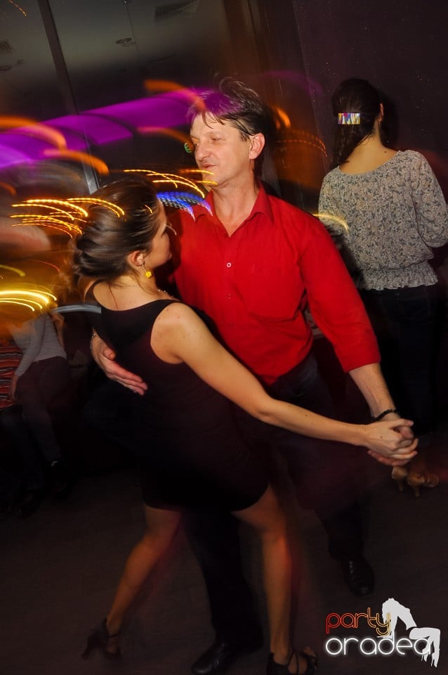 Seară de dans în Blondy's Art Café, 