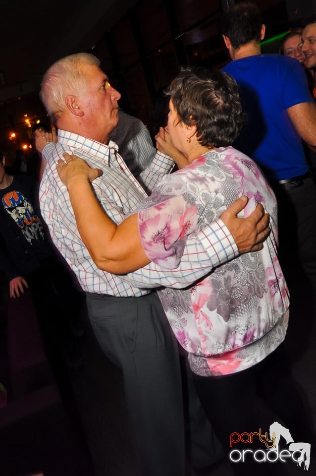 Seară de dans în Blondy's Art Café, 