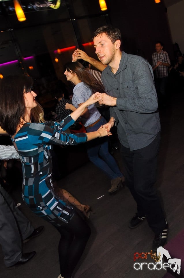 Seară de dans în Blondy's Art Café, 