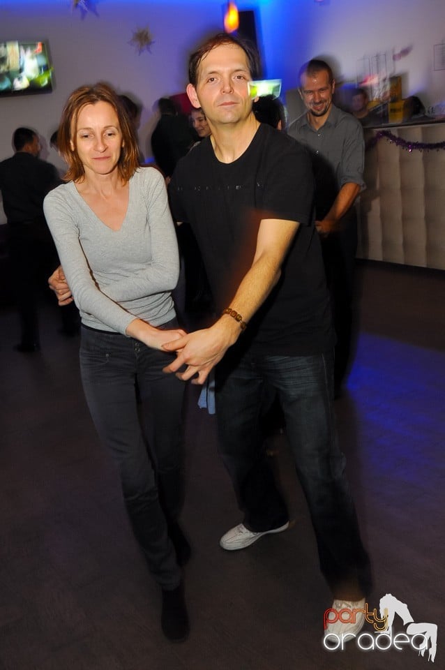 Seară de dans în Blondy's Art Café, 