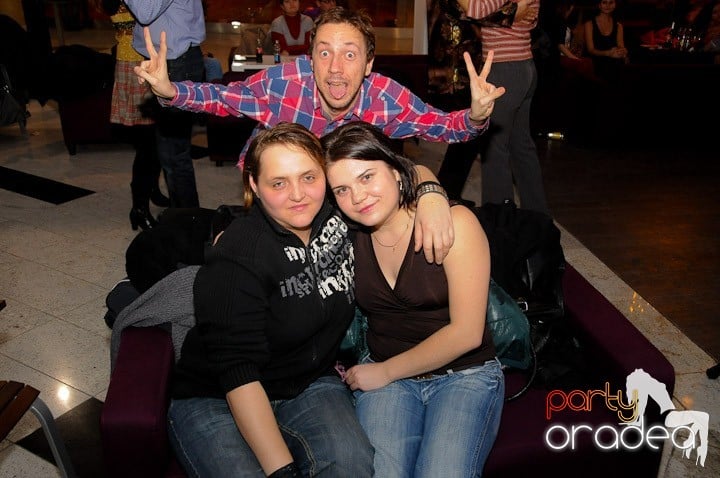 Seară de dans în Blondy's Art Café, 