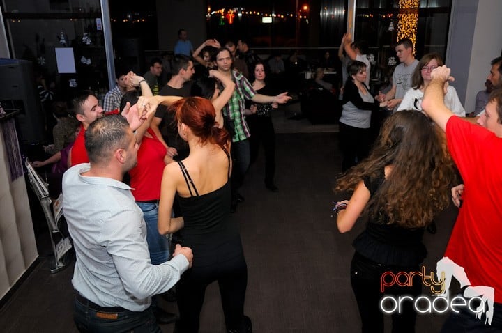 Seară de dans în Blondy's Art Café, 