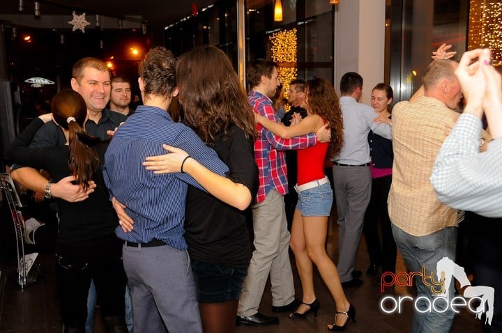 Seară de dans în Blondy's Art Café, 