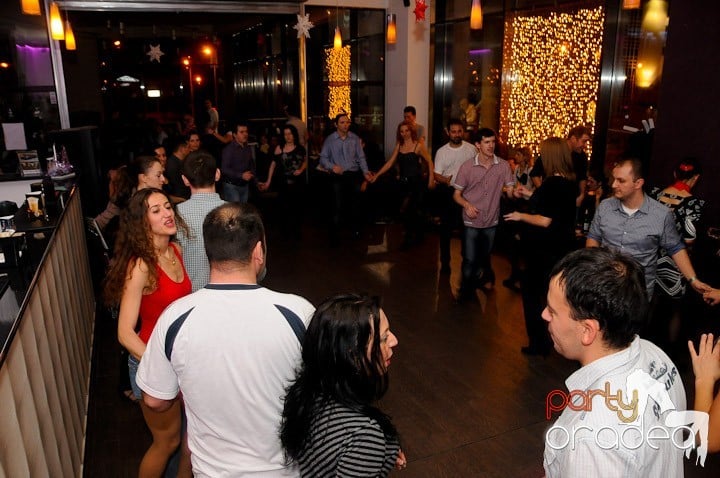 Seară de dans în Blondy's Art Café, 