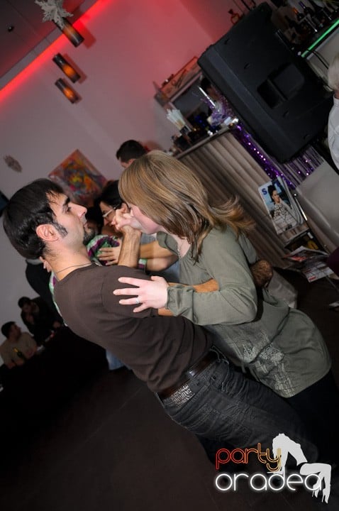 Seară de dans în Blondy's Art Café, 