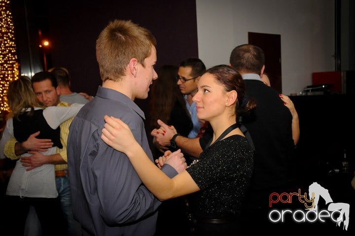 Seară de dans în Blondy's Art Café, 