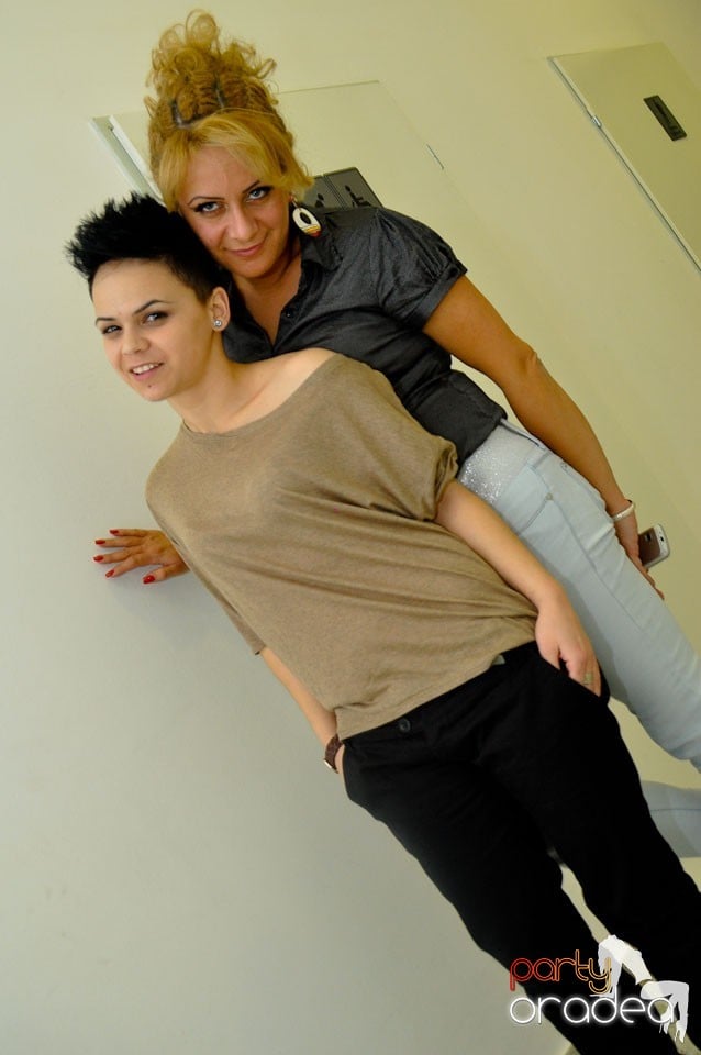 Seară de dans în Blondy's Art Café, 