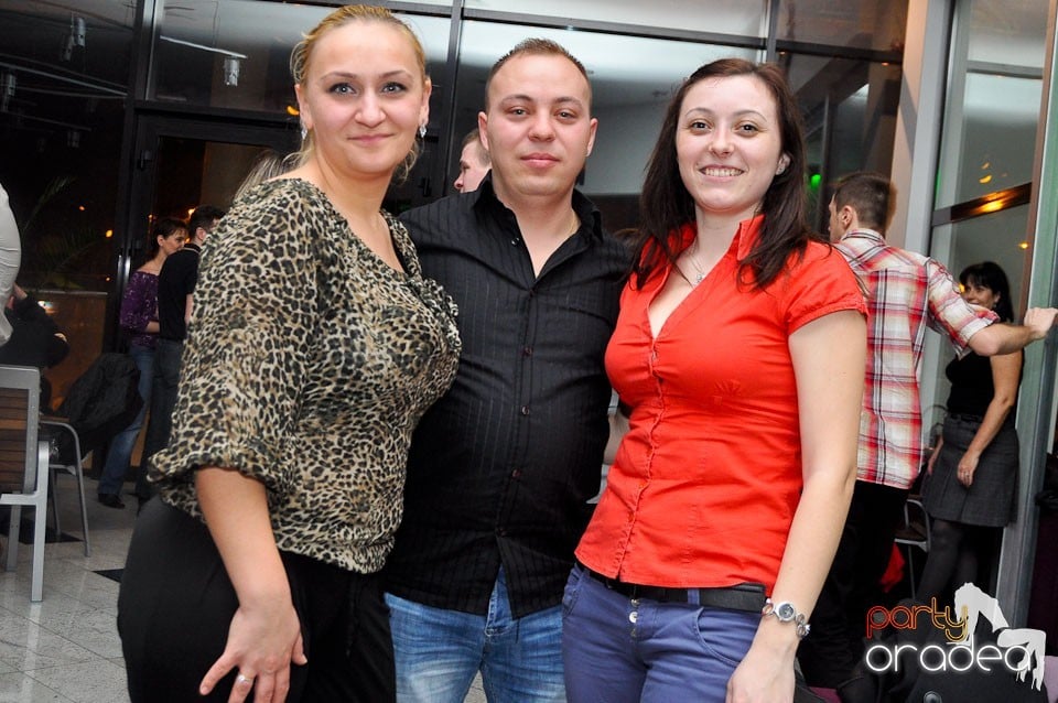 Seară de dans în Blondy's Art Café, 