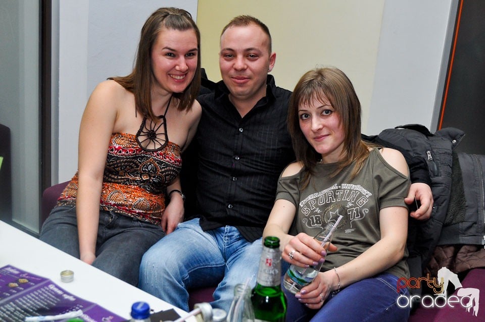 Seară de dans în Blondy's Art Café, 