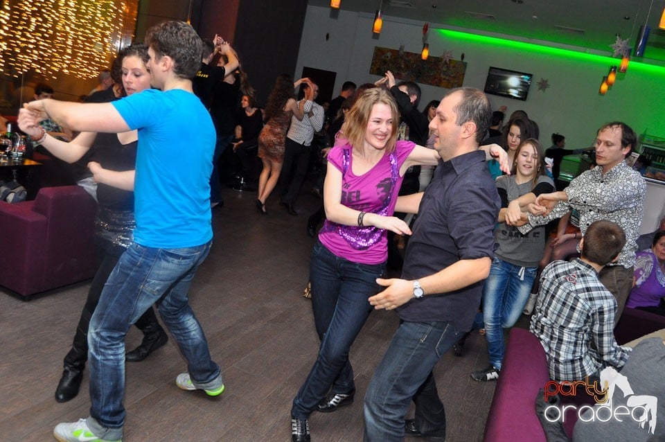 Seară de dans în Blondy's Art Café, 
