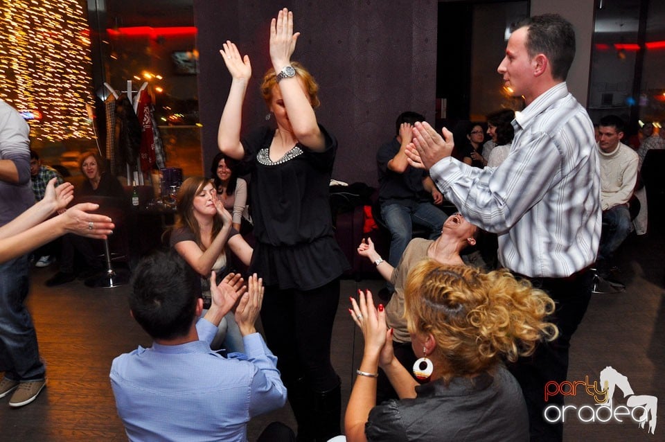 Seară de dans în Blondy's Art Café, 