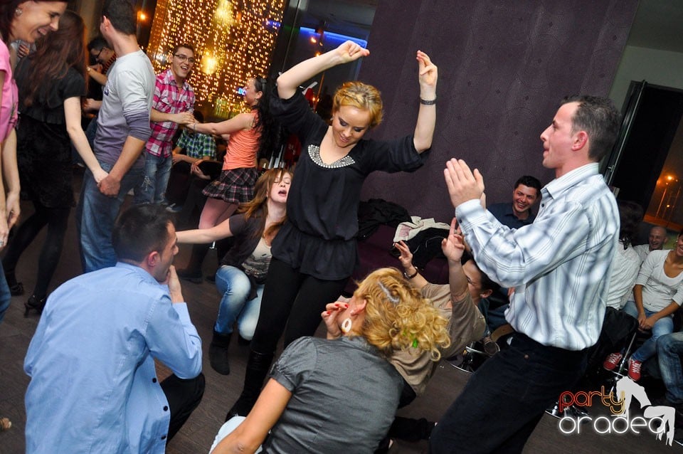 Seară de dans în Blondy's Art Café, 