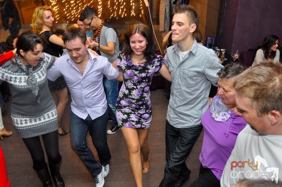 Seară de dans în Blondy's Art Café, 