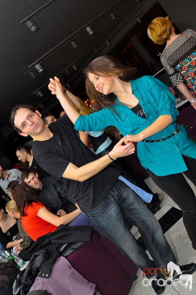 Seară de dans în Blondy's Art Café, 