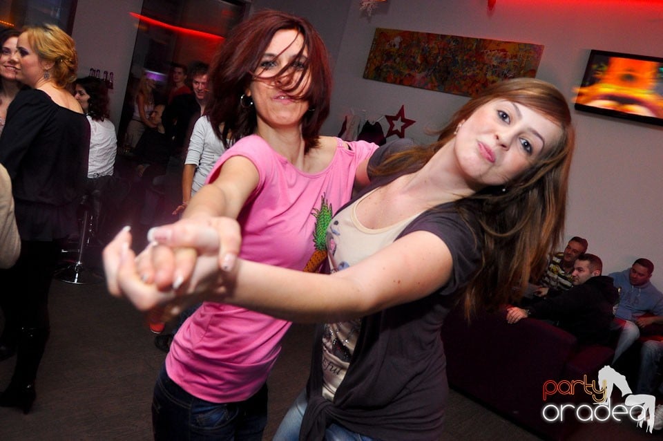 Seară de dans în Blondy's Art Café, 