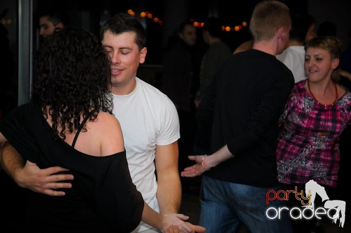 Seară de dans în Blondy's Art Café, 