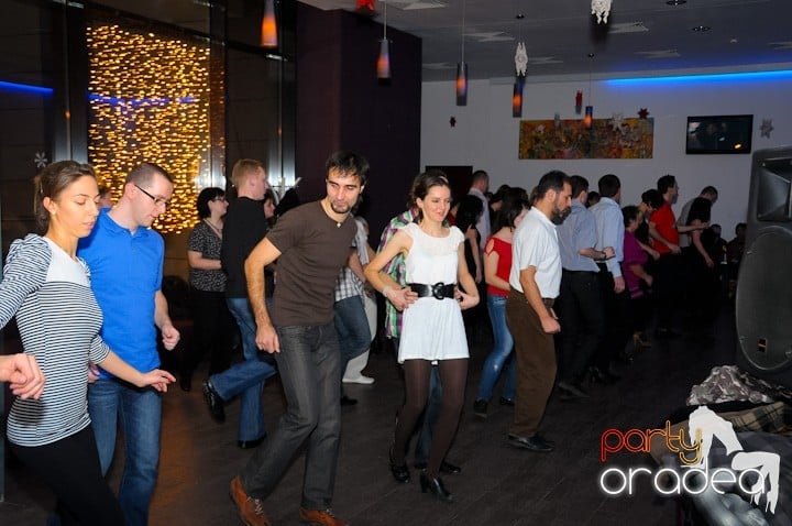 Seară de dans în Blondy's Art Café, 