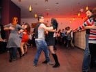 Seară de dans în Blondy's Art Café