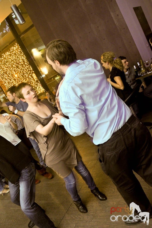 Seară de dans în Blondy's, 