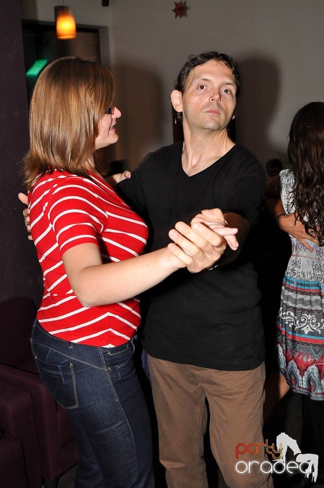 Seară de dans în Blondy's, 