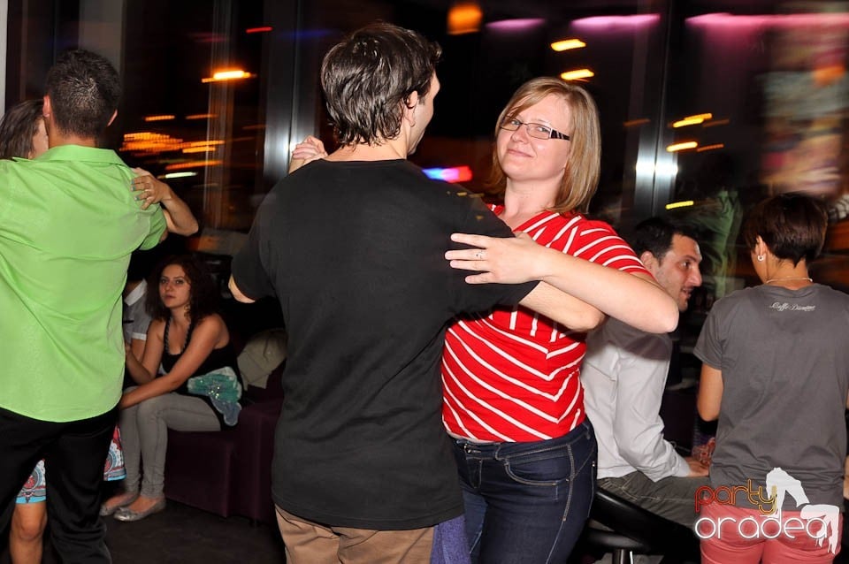 Seară de dans în Blondy's, 