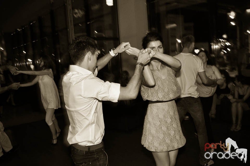 Seară de dans în Blondy's, 