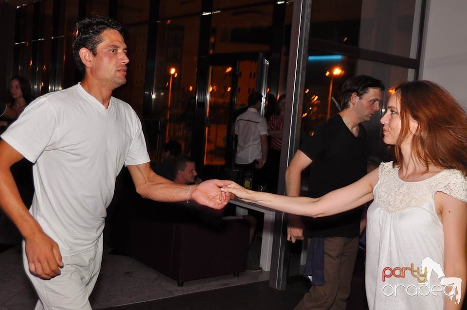 Seară de dans în Blondy's, 