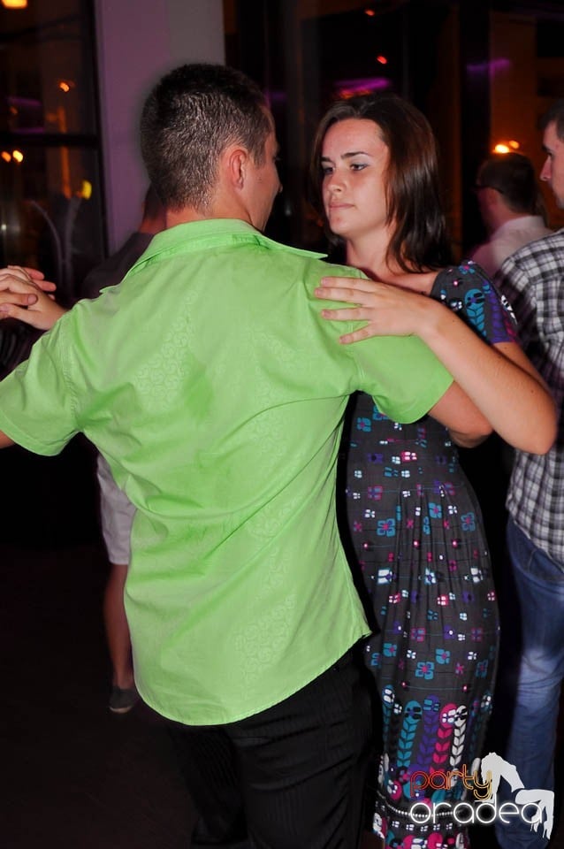 Seară de dans în Blondy's, 