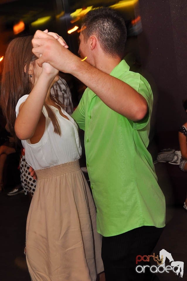 Seară de dans în Blondy's, 