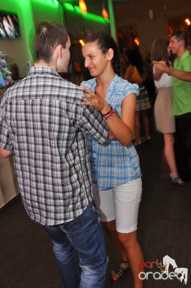 Seară de dans în Blondy's, 