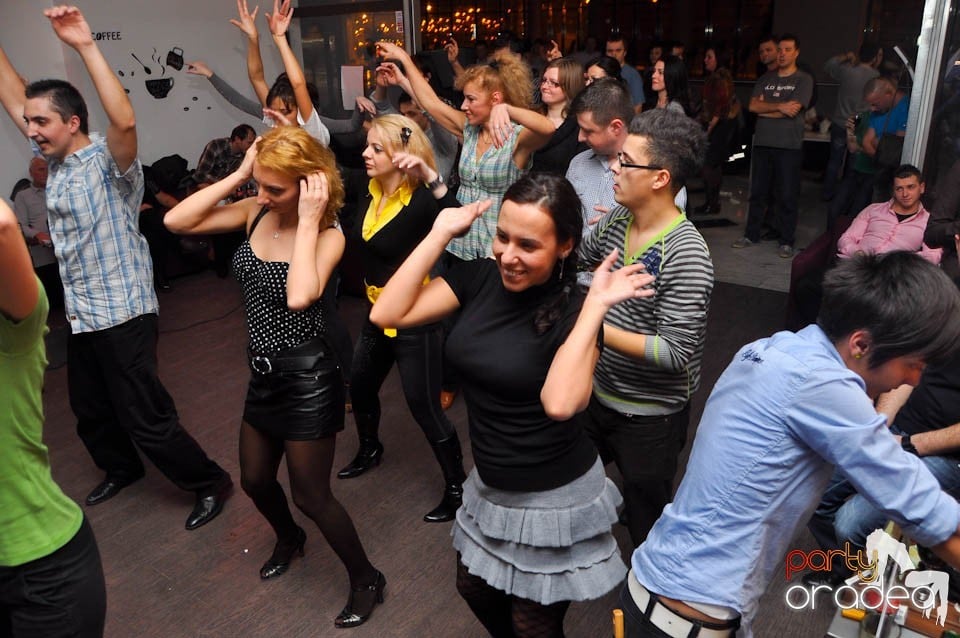 Seară de dans în Blondy's, 