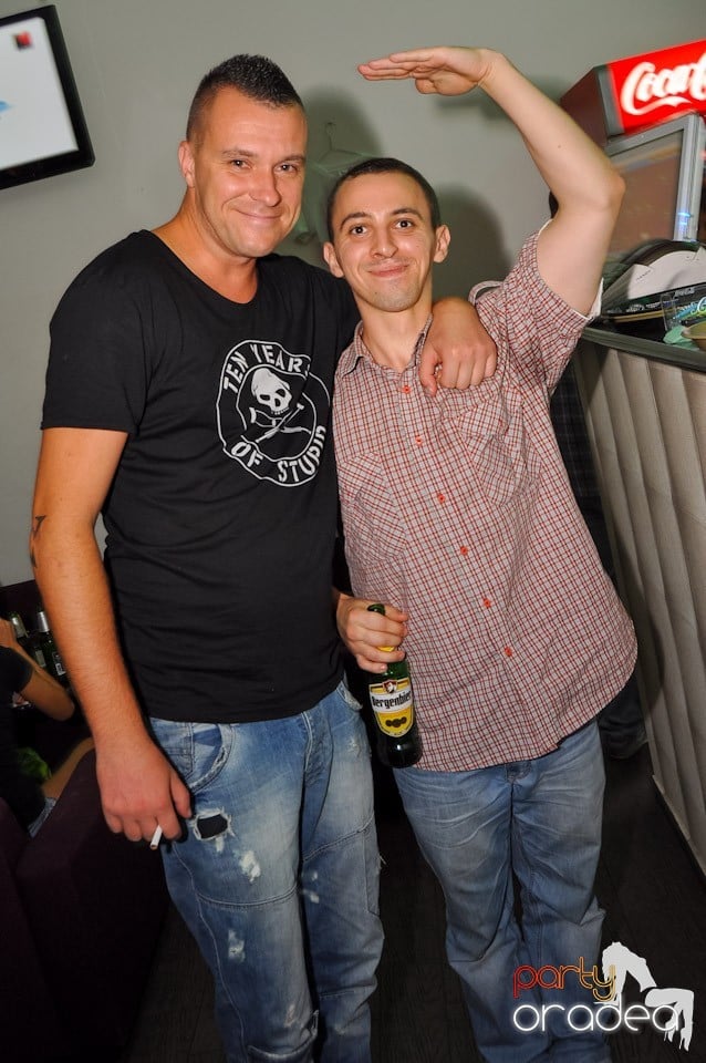 Seară de dans în Blondy's, 