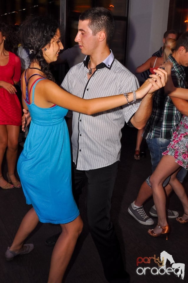 Seară de dans în Blondy's, 