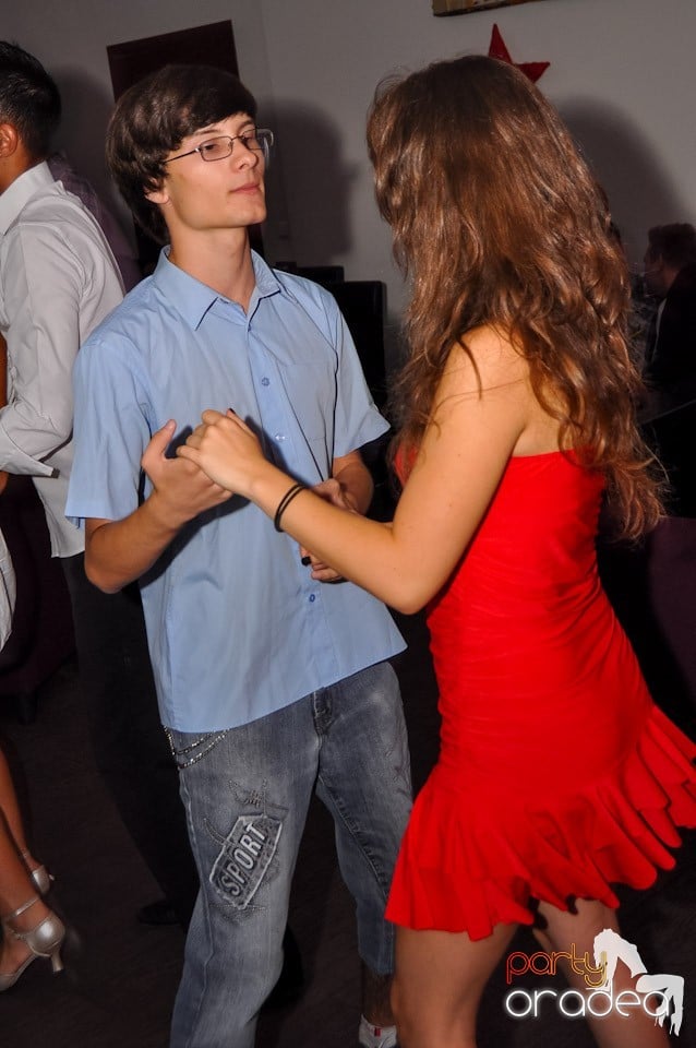 Seară de dans în Blondy's, 