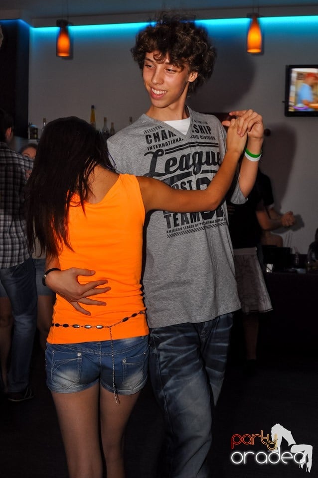 Seară de dans în Blondy's, 