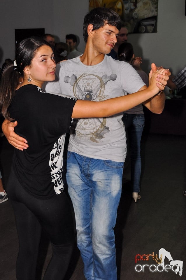 Seară de dans în Blondy's, 