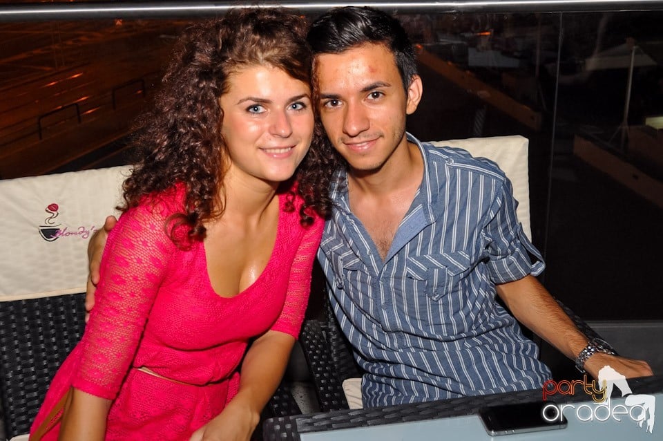 Seară de dans în Blondy's, 