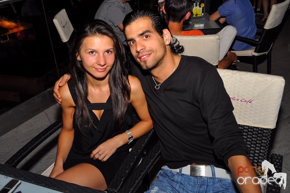 Seară de dans în Blondy's, 