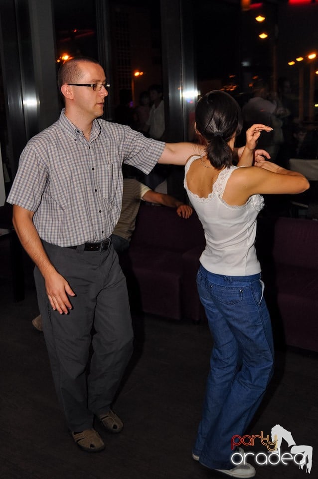 Seară de dans în Blondy's, 