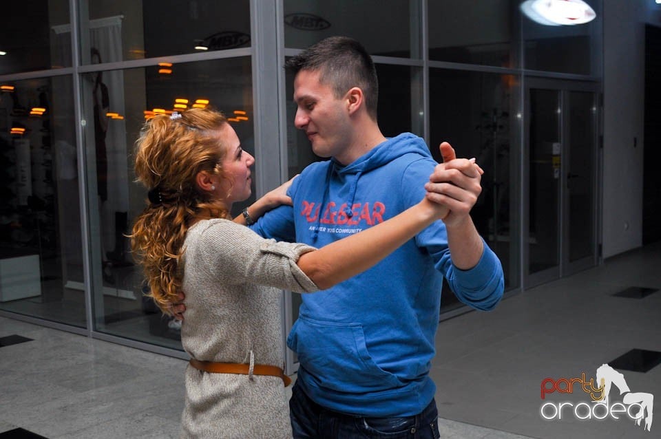 Seară de dans în Blondy's, 