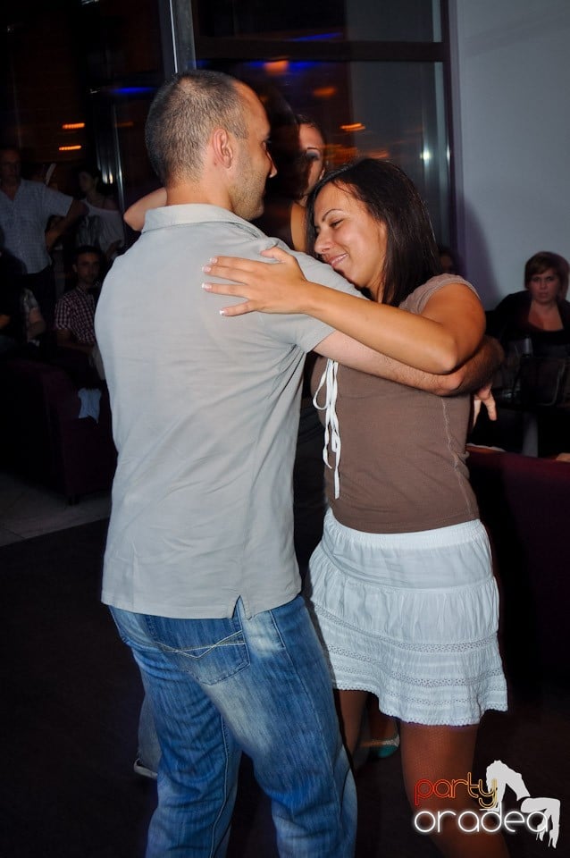 Seară de dans în Blondy's, 