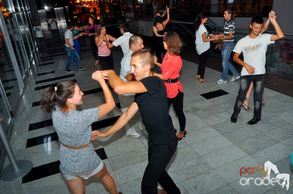 Seară de dans în Blondy's, 