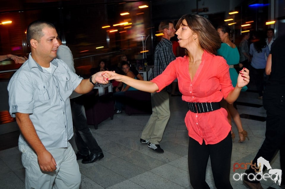 Seară de dans în Blondy's, 