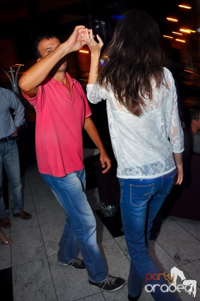 Seară de dans în Blondy's, 