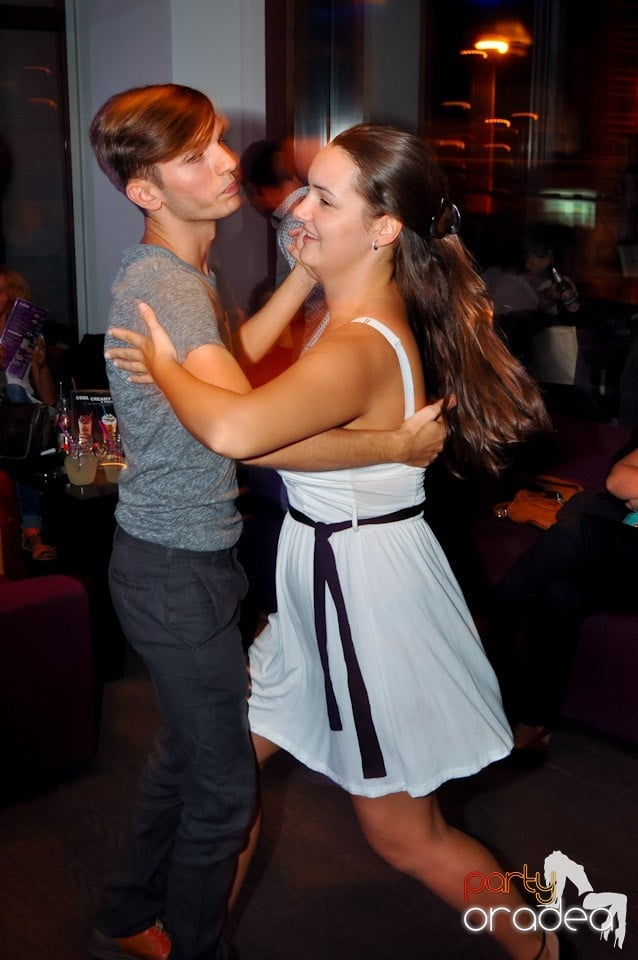 Seară de dans în Blondy's, 