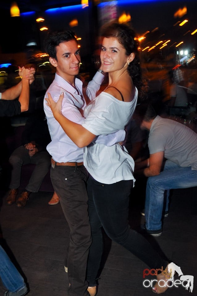 Seară de dans în Blondy's, 