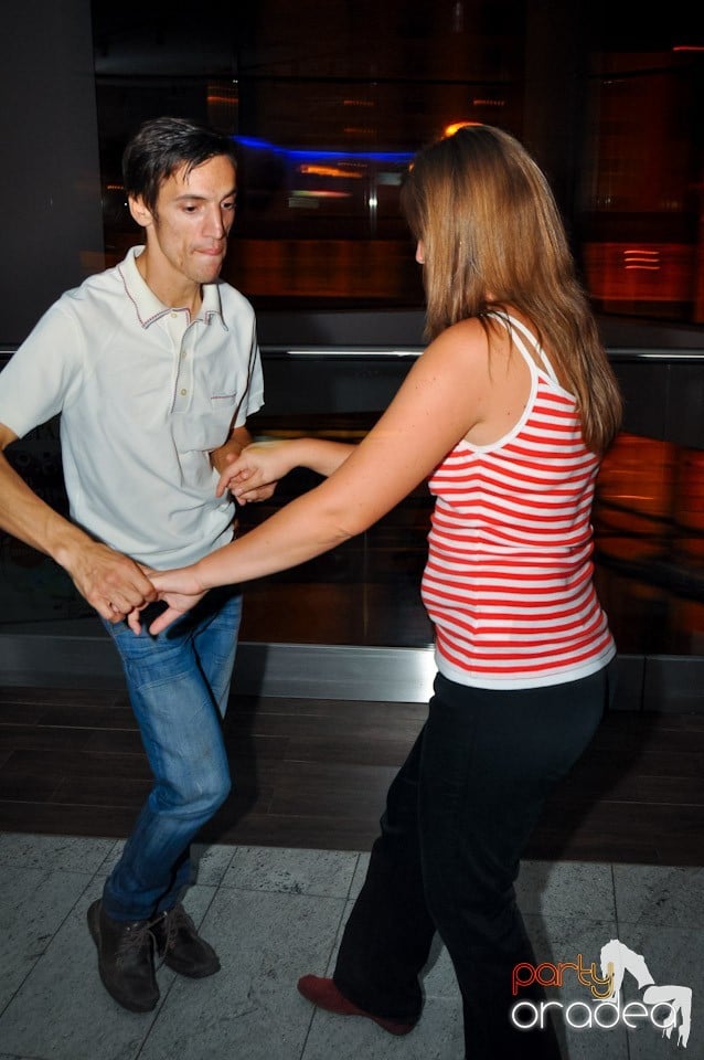 Seară de dans în Blondy's, 